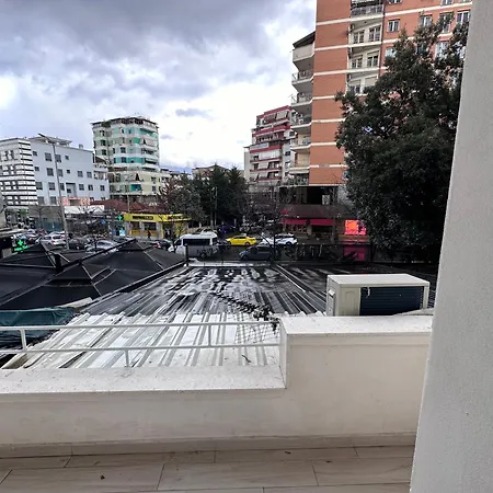 Travelexpress Pyramid Apartment Tirana