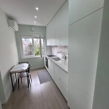 Apartment Travelexpress Pyramid Tirana